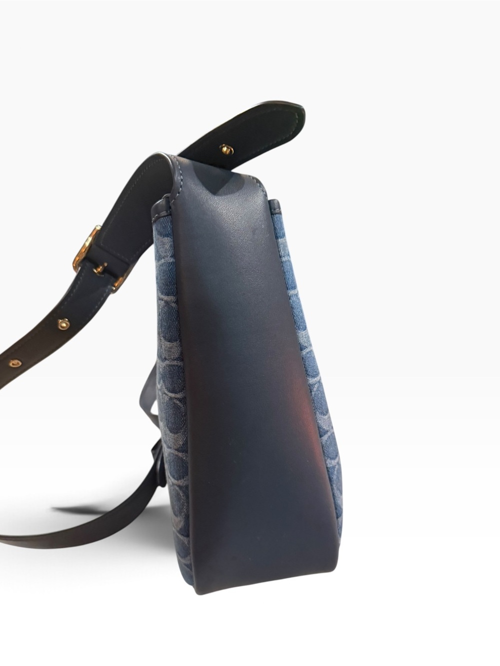 ❌sold❌Coach Hadley Signature Denim Convertible Crossbody Bag Blue Gold 2025 - Picture 4 of 12